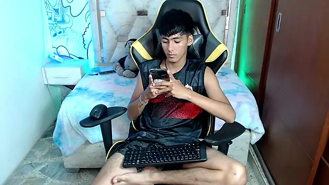 yiisu  online show from 16, 10, 2025