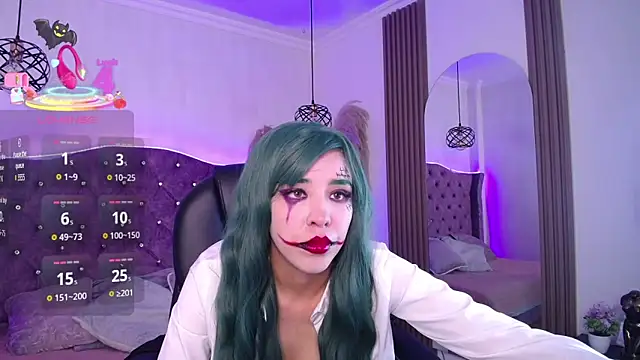 Amara Davis online show from 6, 11, 2025