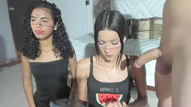 Snapshot of Red_house_333 chatting on 22, 10, 2025 Red house 333 online show from 22, 10, 2025