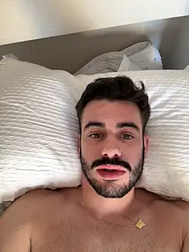 Snapshot of Carl242000 chatting on 6, 11, 2025 Carl242000 online show from 6, 11, 2025