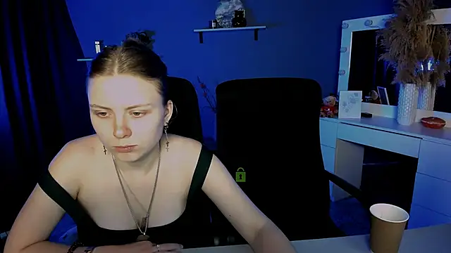 foxy tease  online show from 21, 9, 2025