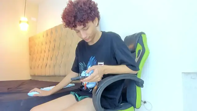 Darkknightx01 online show from 22, 3, 2026