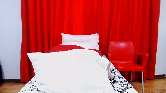 SexyBustyBoobs online show from 15, 6, 2026