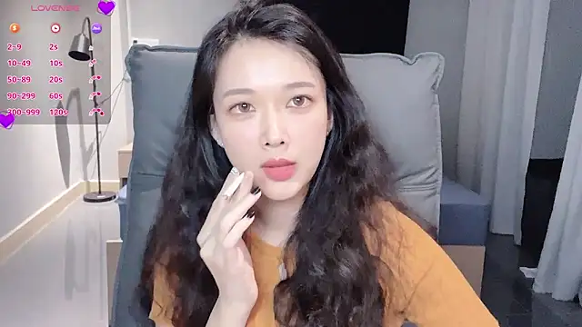 NiNi-baby520 online show from 9, 9, 2025