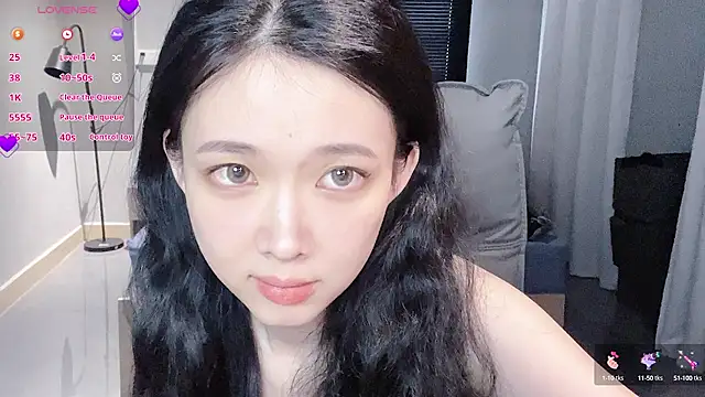 NiNi-baby520 online show from 29, 9, 2025