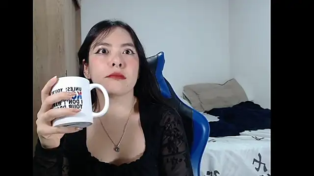 Snapshot of EloiseJun chatting on 26, 3, 2026 EloiseJun online show from 26, 3, 2026
