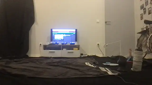 Zaak91190 online show from 11, 4, 2026