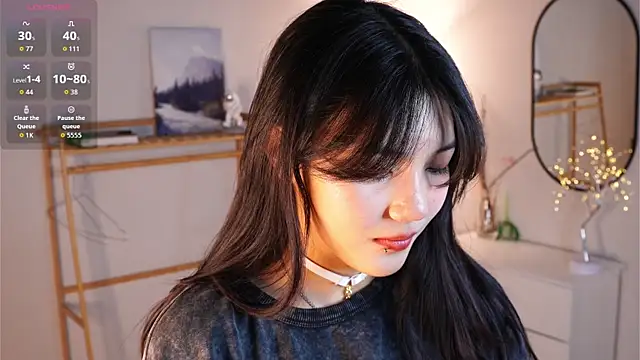 Snapshot of MoiraEger chatting on 19, 12, 2025 MoiraEger online show from 19, 12, 2025