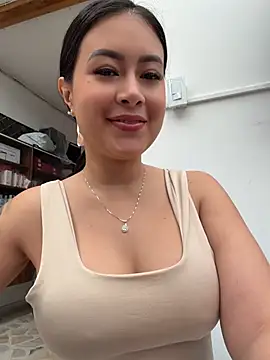 CrisMarulanda online show from 22, 5, 2026