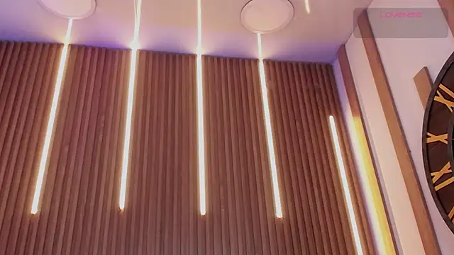 MylaDreams online show from 19, 12, 2025