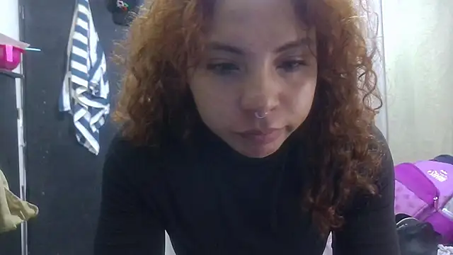 Snapshot of VioletV chatting on 7, 7, 2026 VioletV online show from 7, 7, 2026