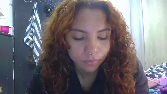 Snapshot of VioletV chatting on 18, 7, 2026 VioletV online show from 18, 7, 2026