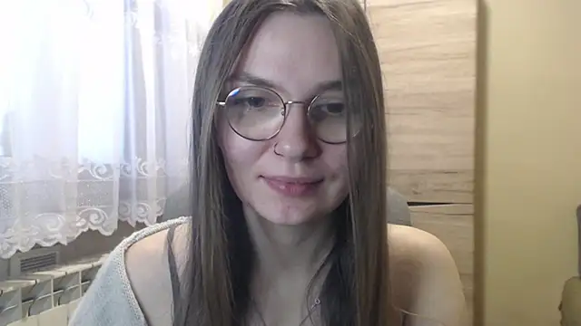 LooveELLYx online show from 4, 1, 2025