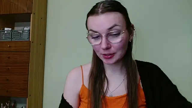 LooveELLYx online show from 15, 1, 2025