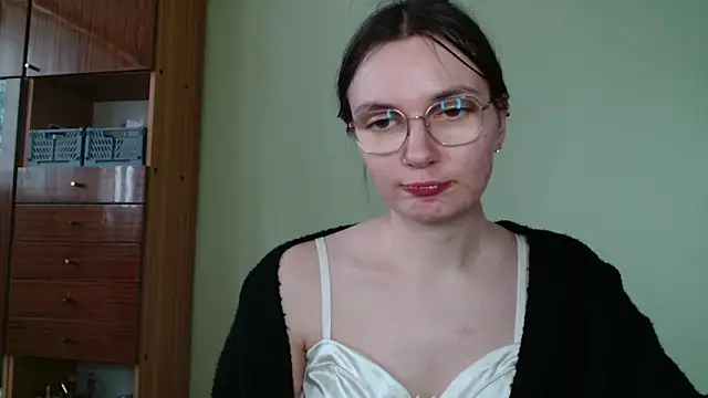 LooveELLYx online show from 13, 2, 2025