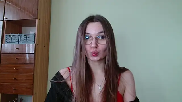 LooveELLYx online show from 23, 2, 2025