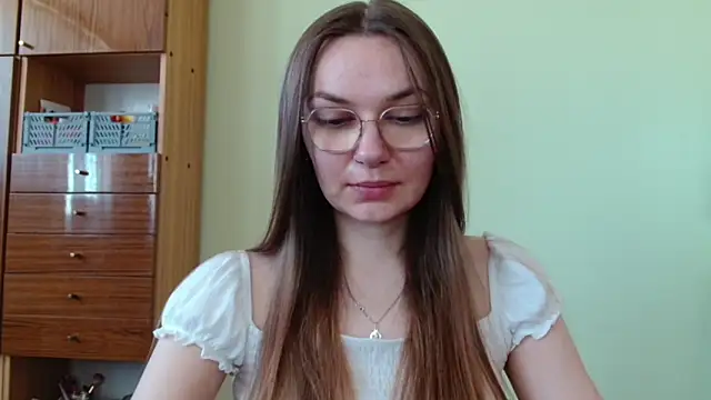 LooveELLYx online show from 25, 5, 2026