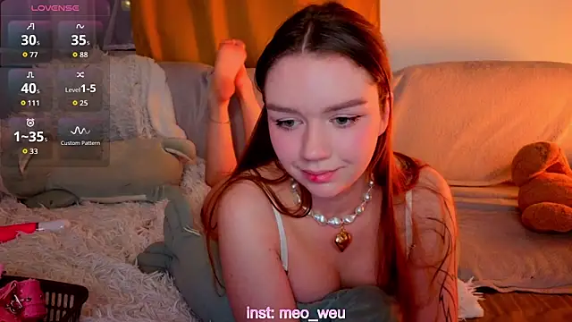 Snapshot of Jiaalisaa chatting on 17, 10, 2025 Jiaalisaa online show from 17, 10, 2025