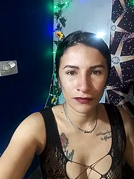 Snapshot of karinnahotdirty chatting on 24, 4, 2026 karinnahotdirty online show from 24, 4, 2026