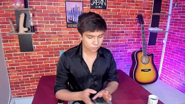 Snapshot of Thiago_Kozak chatting on 9, 6, 2026 Thiago Kozak online show from 9, 6, 2026