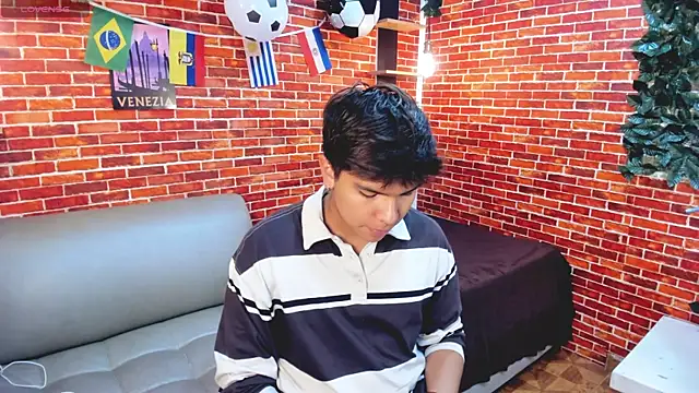 Snapshot of Thiago_Kozak chatting on 3, 7, 2026 Thiago Kozak online show from 3, 7, 2026