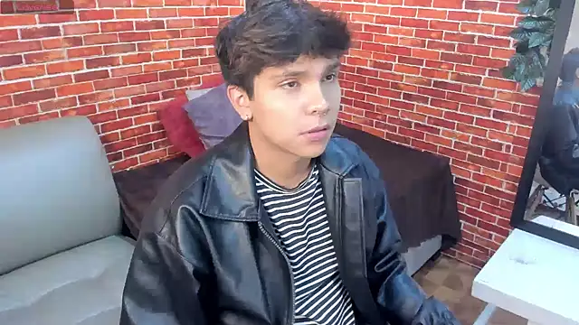 Snapshot of Thiago_Kozak chatting on 17, 7, 2026 Thiago Kozak online show from 17, 7, 2026