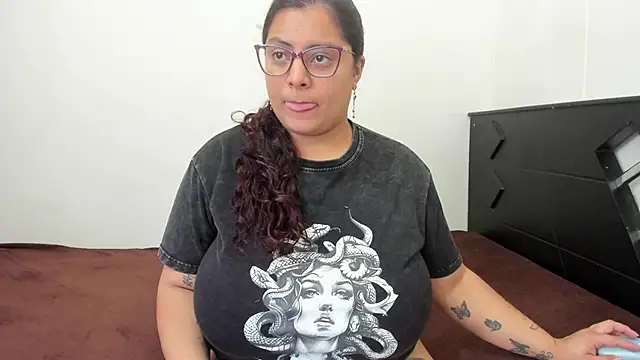 Snapshot of from_heaven1 chatting on 18, 2, 2026 from heaven1 online show from 18, 2, 2026