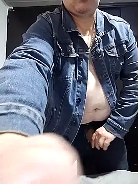 BigCristh79 online show from 7, 4, 2026