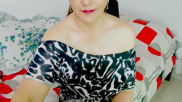 Snapshot of Kendraline1 chatting on 4, 10, 2025 Kendraline1 online show from 4, 10, 2025