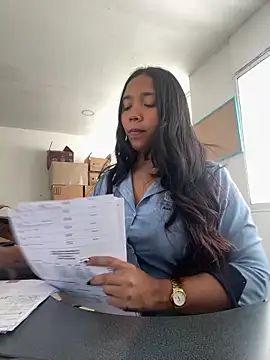 effie castroo online show from 23, 2, 2026