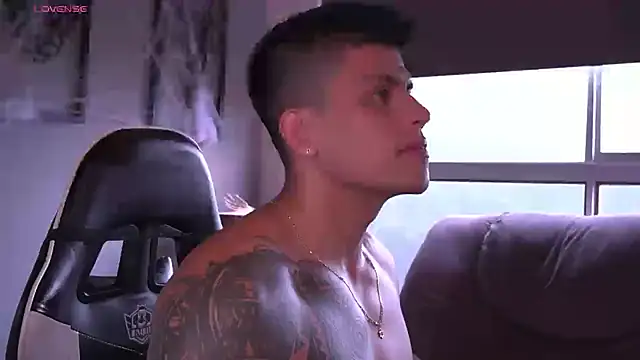 tyler muscle1 online show from 22, 10, 2025