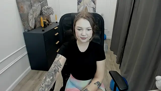 Snapshot of MariaRobinsone chatting on 20, 5, 2026 MariaRobinsone online show from 20, 5, 2026