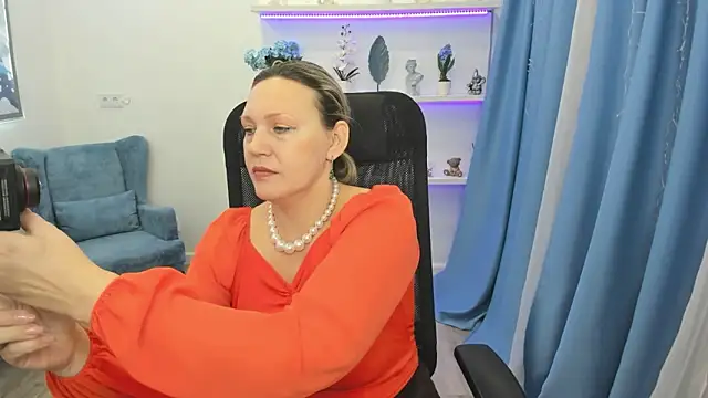 NinaStarle online show from 1, 2, 2026