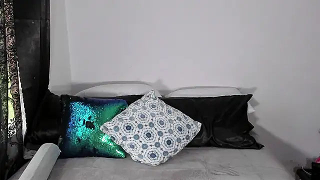 Londonttipton online show from 11, 2, 2026