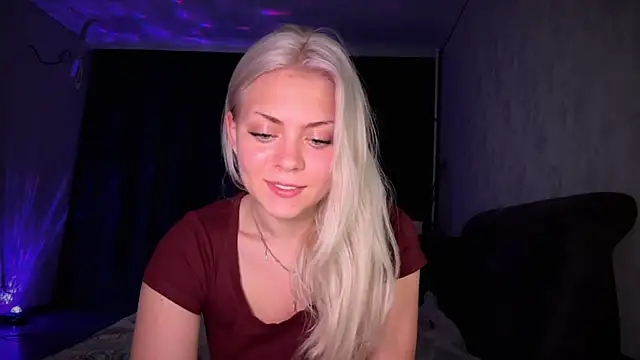 Snapshot of AliceOceanEye chatting on 12, 10, 2025 AliceOceanEye online show from 12, 10, 2025