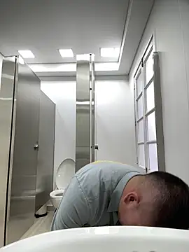 Manu0586 online show from 17, 4, 2026