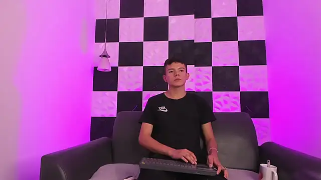 AndyFame1 online show from 3, 10, 2025