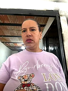 Mara luxx online show from 11, 10, 2025