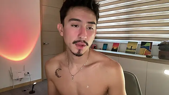 sweettaaron01 online show from 26, 11, 2025