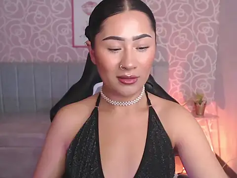 evelyn ch  online show from 23, 9, 2025