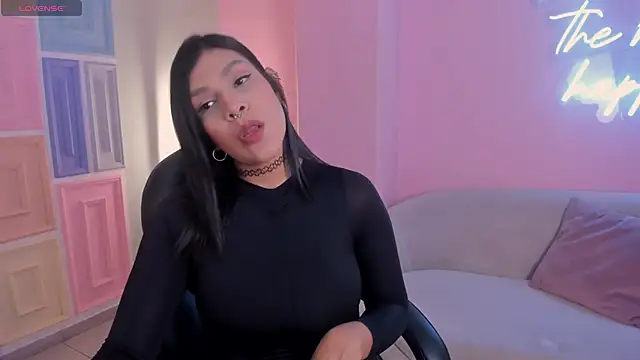 SarahYates online show from 8, 3, 2026