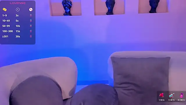 IsabellaMoreau online show from 8, 9, 2025