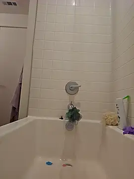 Snapshot of longblacklong chatting on 15, 9, 2025 longblacklong online show from 15, 9, 2025