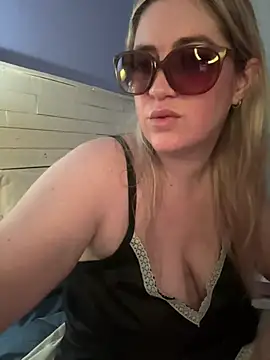 Snapshot of Granlady7 chatting on 28, 3, 2026 Granlady7 online show from 28, 3, 2026