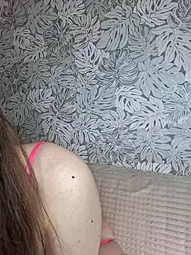 Olivia OliV online show from 17, 3, 2026