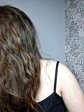 Olivia OliV online show from 28, 5, 2026
