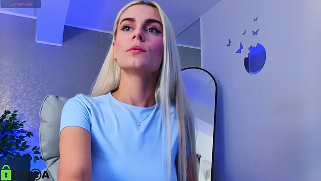 SelenaDaze online show from 22, 9, 2025