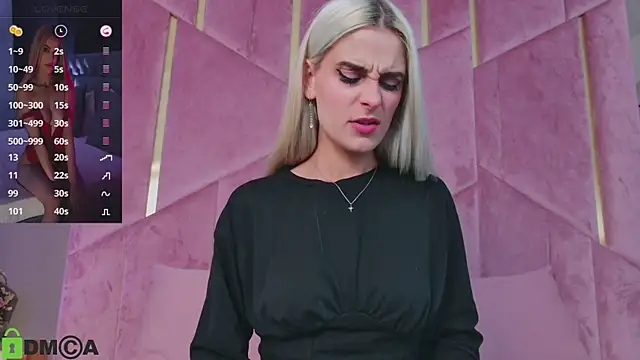 SelenaDaze online show from 28, 9, 2025