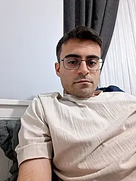 Snapshot of Obstacless chatting on 8, 1, 2026 Obstacless online show from 8, 1, 2026