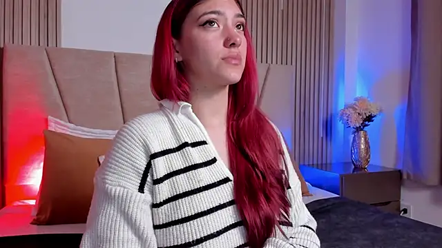 Victoria Beaumont online show from 15, 11, 2025